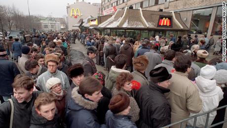 McDonald's ha transformado Rusia... Ahora abandona el país