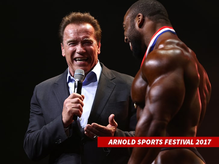 Cedric McMillan con Arnold Schwarzenegger