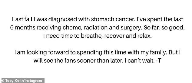 Keith (apellido Covel) anunció el domingo: “Pasé los últimos seis meses recibiendo quimioterapia, radiación y cirugía.  Hasta aquí todo bien.  Necesito tiempo para respirar, recuperarme y relajarme.  Tengo muchas ganas de pasar este tiempo con mi familia.  Pero veré a los fanáticos más temprano que tarde.  No puedo esperar'