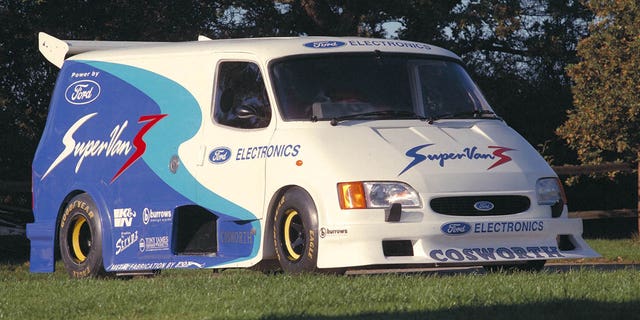 SuperVan 1994 estaba propulsado por Formula One V8.