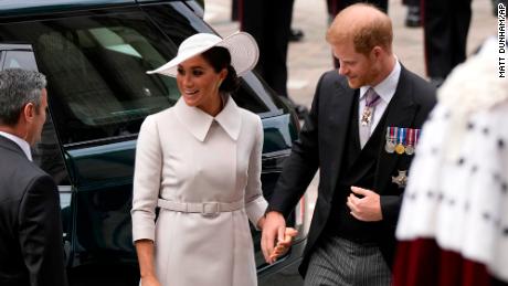 El príncipe Harry y Meghan, duquesa de Sussex, rezan el día de acción de gracias el viernes.