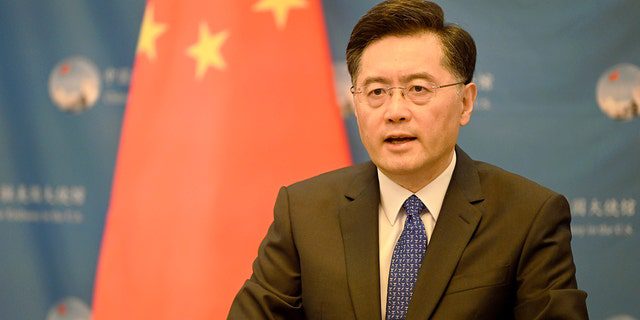 El embajador chino en los Estados Unidos, Chen Gang, hizo una declaración en un seminario web realizado conjuntamente por la Embajada y los Consulados Generales de China en los Estados Unidos para celebrar el 110.° aniversario de la Revolución de 1911, el 13 de octubre de 2021 en Washington, DC.