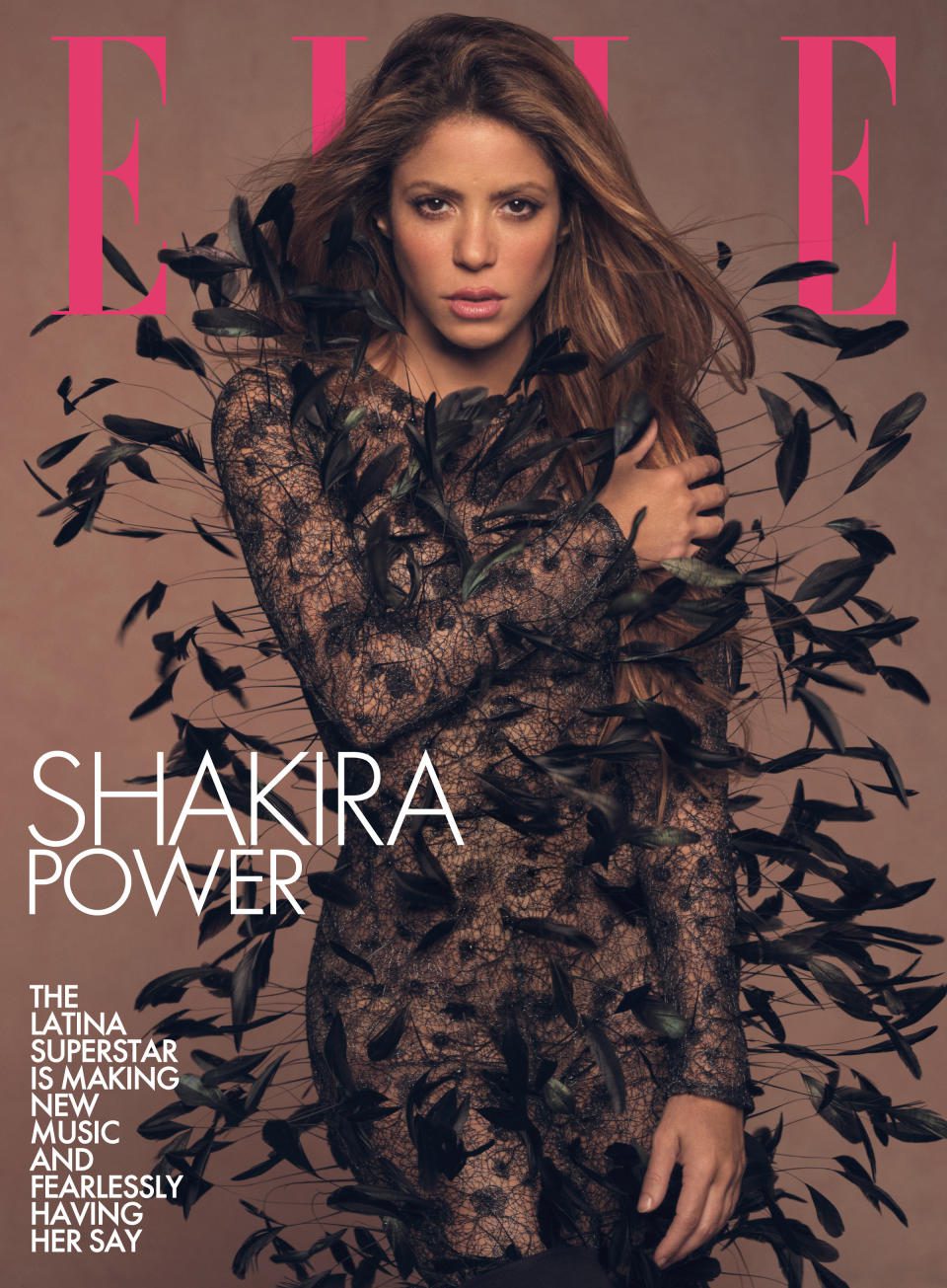 Shakira aparece en la portada digital de octubre de 2022 de Elle.  (Foto: Jaume de Laiguana)