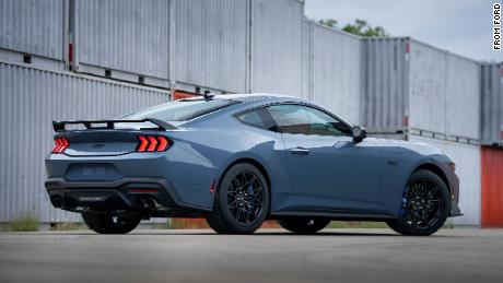 El nuevo Mustang tiene mejor aerodinámica que el modelo anterior.